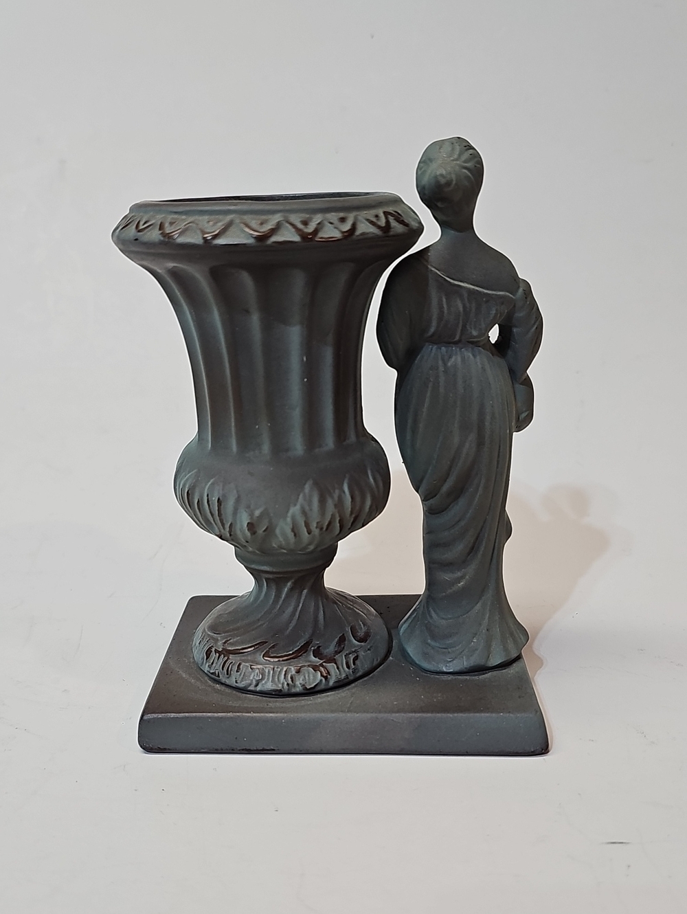 Vintage Inarco Neoclassical Grecian Lady Woman with Urn Planter - Picture 4 of 16